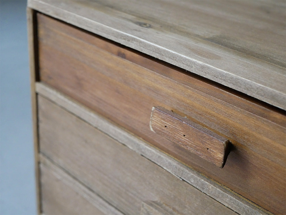 アビテの木製ウッドストレージユニット、ナチュラルな木目が美しいチェストとドロワー付き