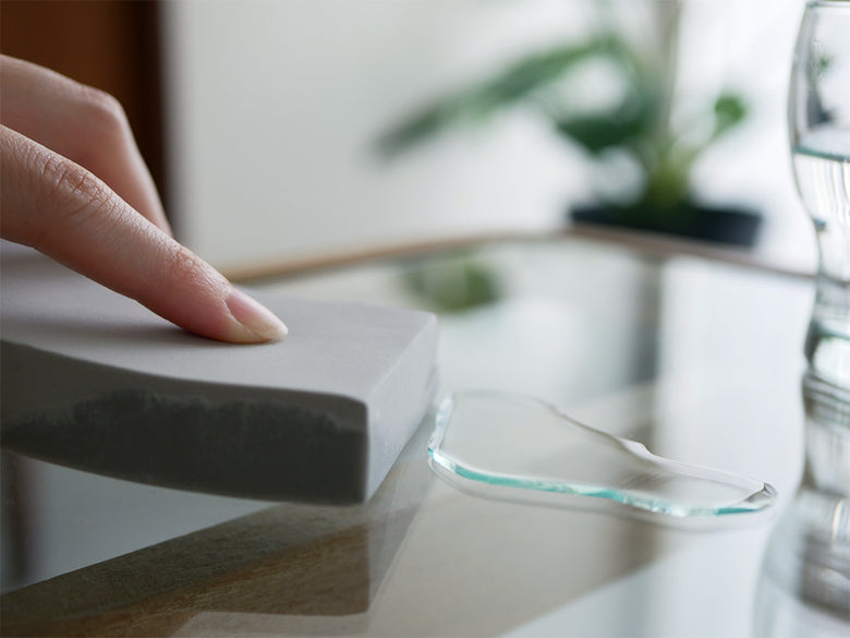 【Hinata Life】超吸水スポンジ キッチンまるごとスウノ ふきんタイプ。高吸水性のPVA素材を使用したキッチン用ふきんの写真。サイズ約335x215mm。