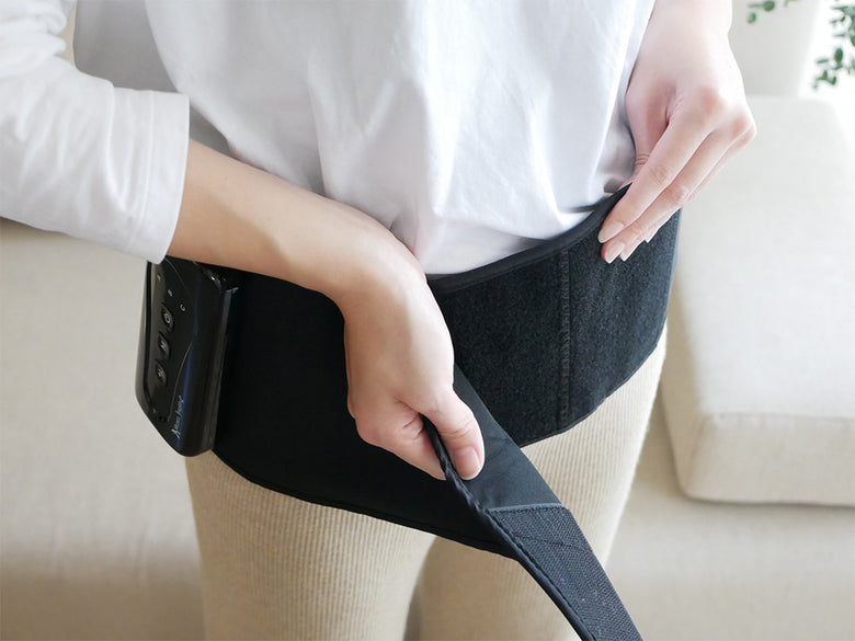 Micaco骨盤ストレッチエアーベルト。ポリエステルとナイロン製のベルトが腰と腹部にフィットし、ストラップやポケットが装備されたデザイン