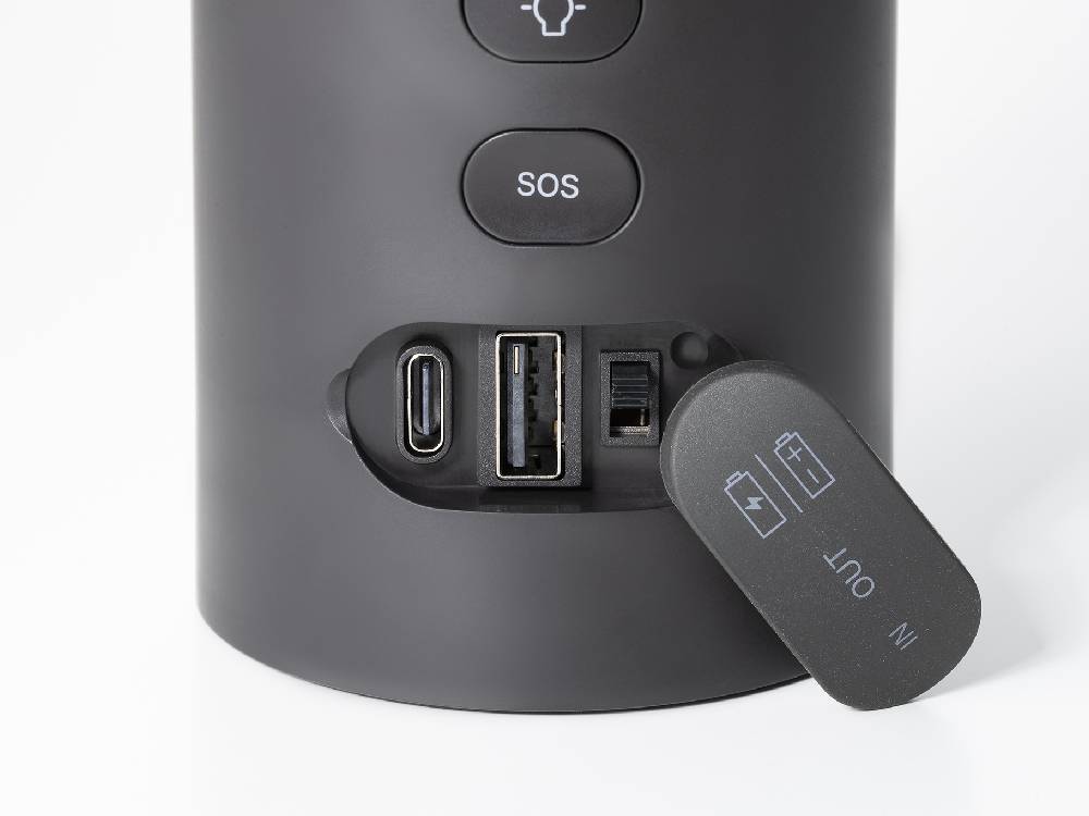 防災ラジオ「±0」の本体とスピーカー