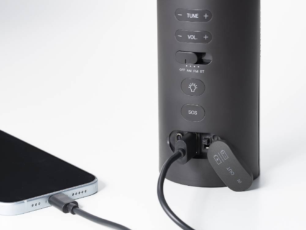 防災ラジオ ホワイト本体とスピーカー