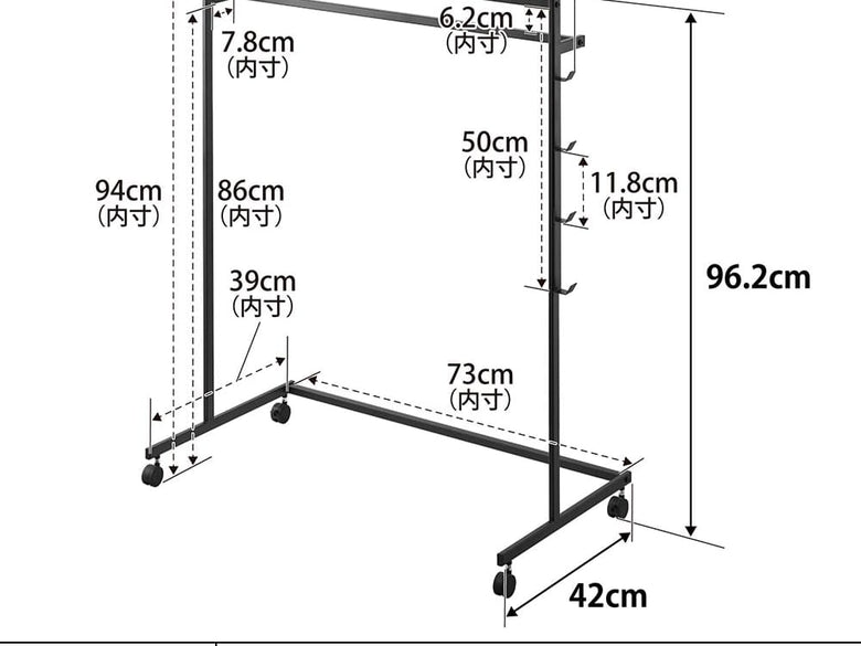 スチール製タワー型ハンガーラック、複数段のハンガースペースとキャスター付き