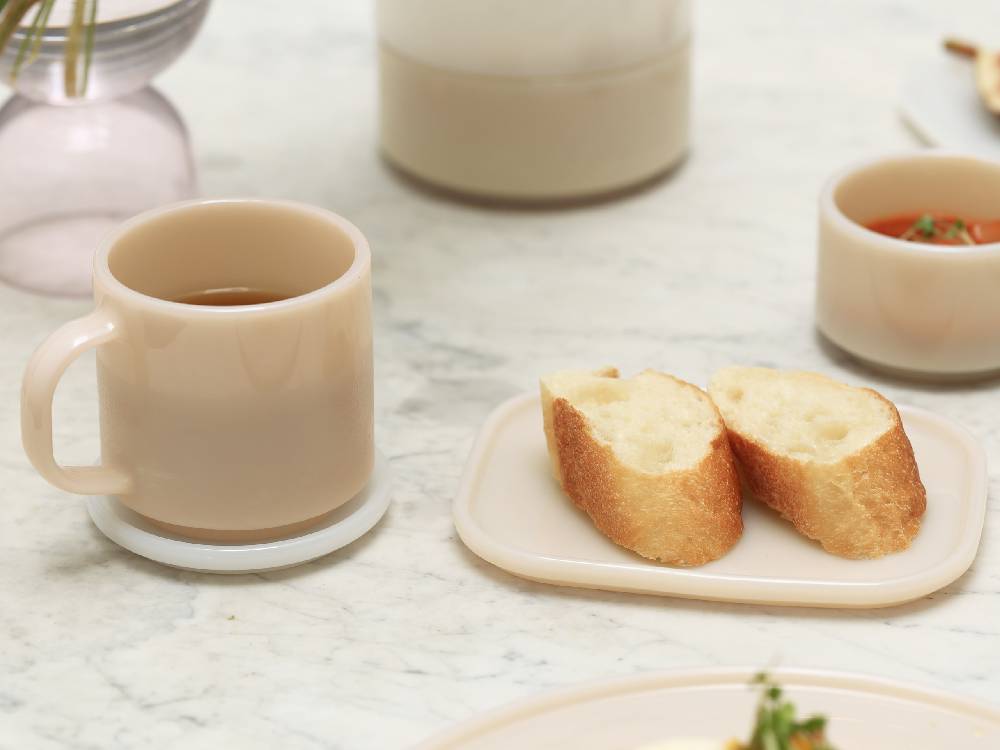 【ideaco/イデアコ】ミルクガラス製の白色マグカップ2個セット、ホウケイ酸ガラスの手作りカップ