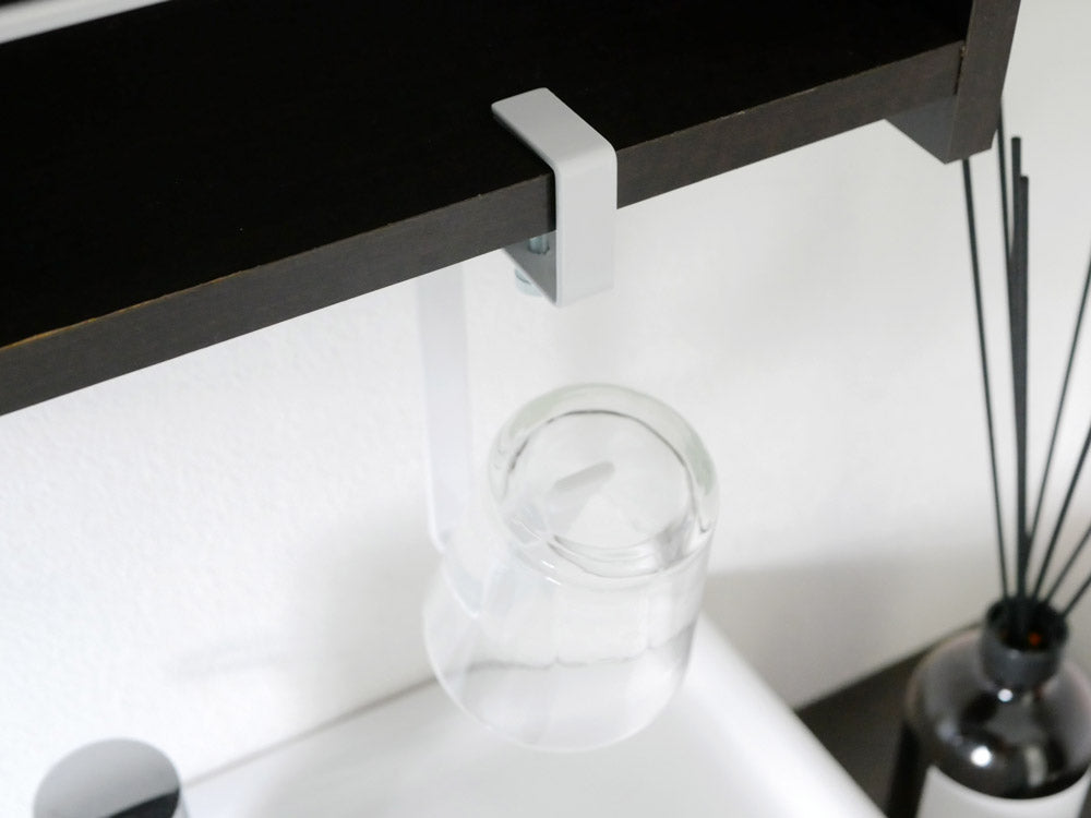 YAMAZAKI製ステンレス洗面戸棚下タンブラーホルダー