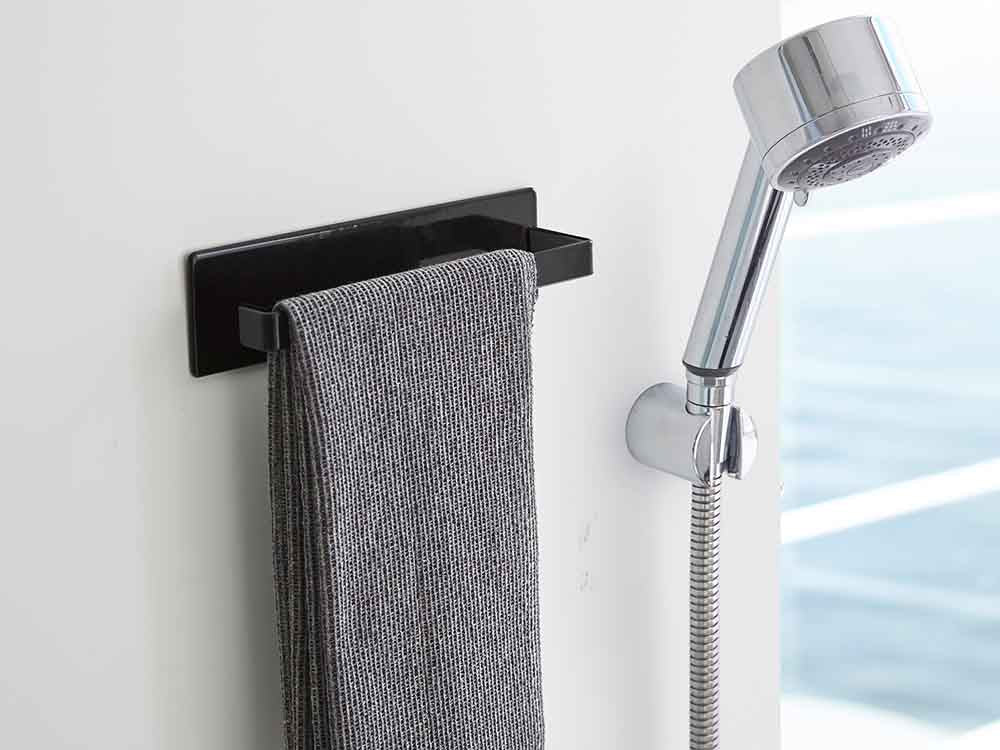 【tower/タワー】マグネットバスルームタオルハンガー