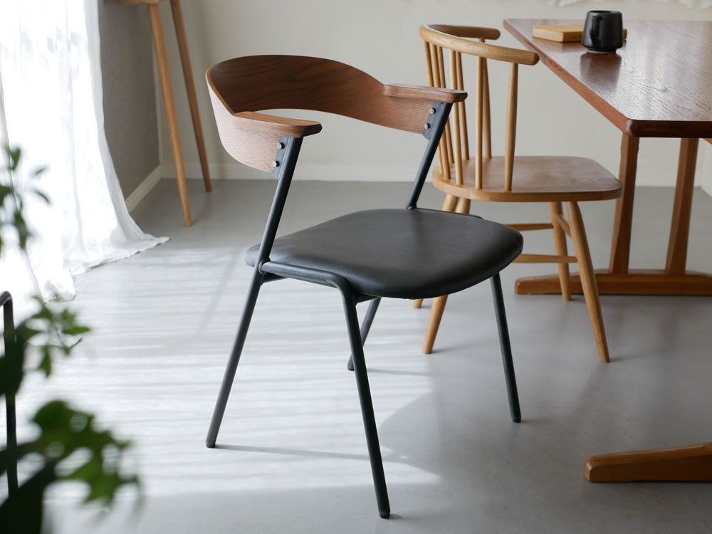 【adepeche/アデペシュ】ダニス ショートアームチェア PU 【受注生産品・メーカー直送・代引き不可商品】