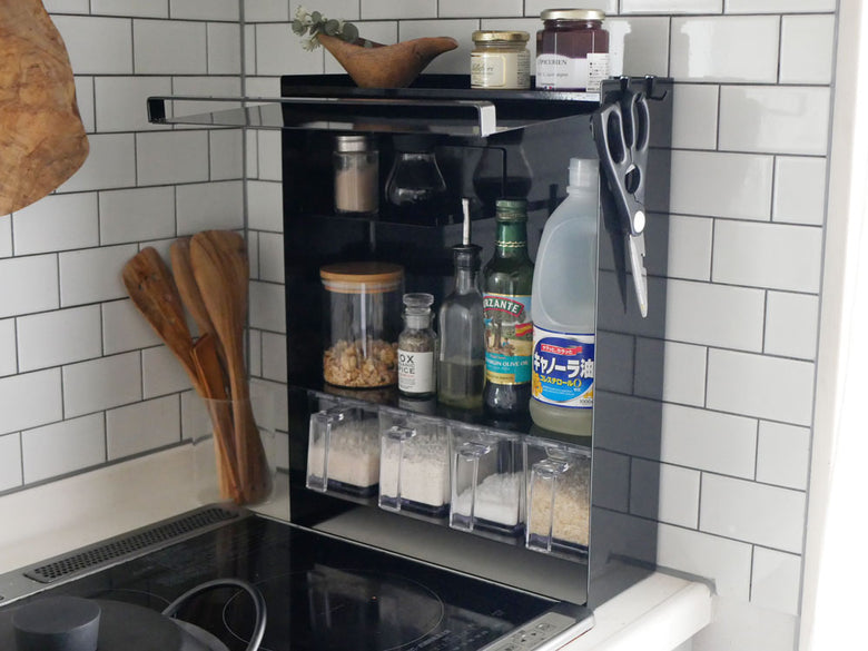 【tower/タワー】前が開く 隠せる調味料ラック