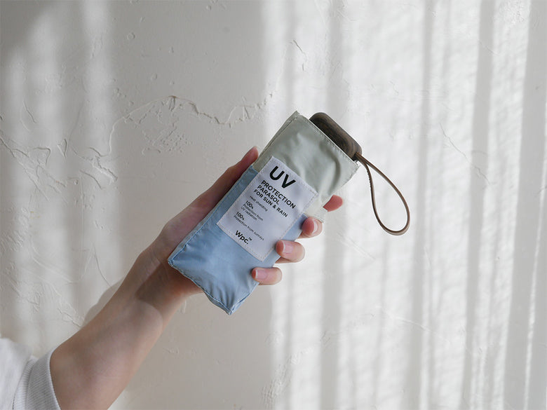 【Wpc./ダブリュピーシー】日陰を持ち歩く スマホサイズの折りたたみ傘