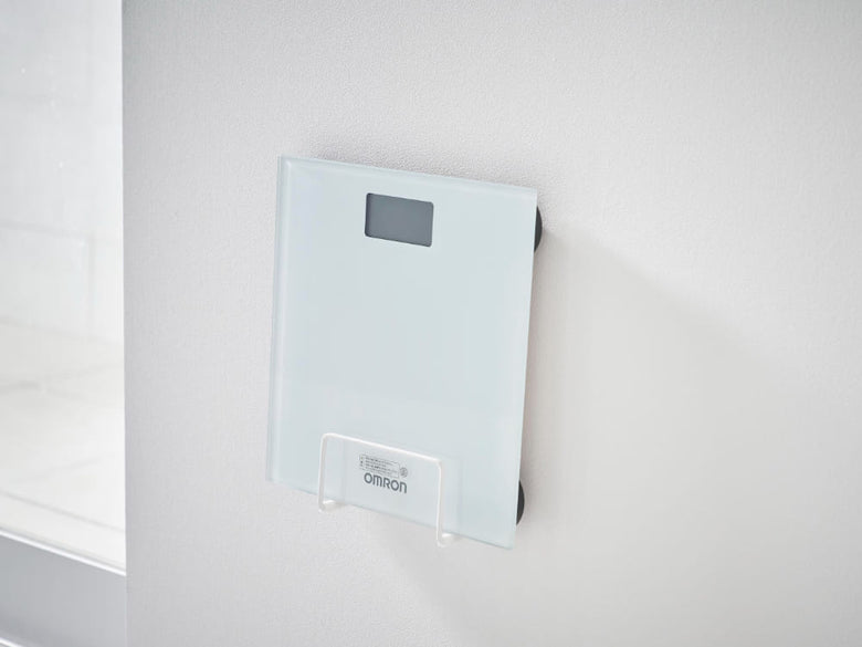 【tower / タワー】石こうボード壁対応 ウォール体重計ラック