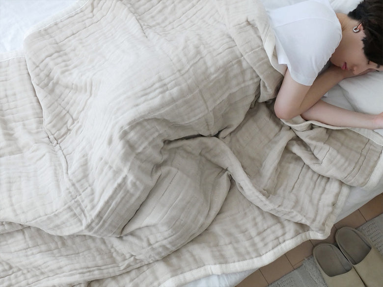 【cocomani/ココマニ】1年中使えるとろサラ5重織ガーゼケット