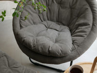 チャコールグレー